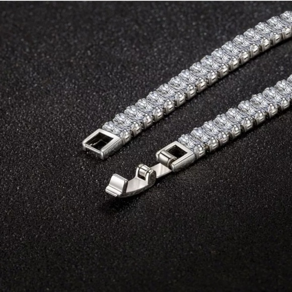 NEW 925 STERLING SILVER PRINCESS CUT DIAMOND BRACELET - Picture 3 of 6